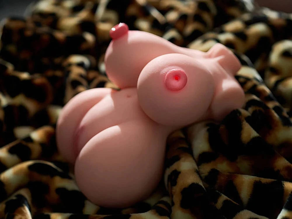 MRLSEXDOLL 爆乳トルソー Lucy ルーシー 乳首・膣・アナル4穴挿入可 28cm 3.4kg