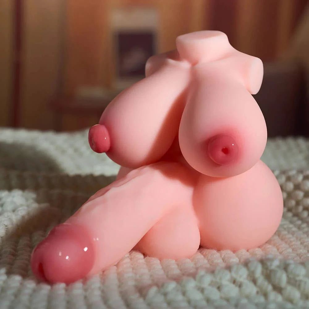 MRLSEXDOLL ミニヘンタイトルソー Mini Futa Lucy ミニ ふたなりルーシー 19cm 1.3kg