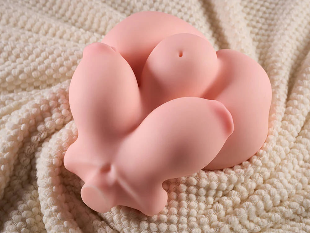 ヘンタイトルソー Tanja タニャ 口デザインの乳首に挿入可 BBW 18cm 4.3kg